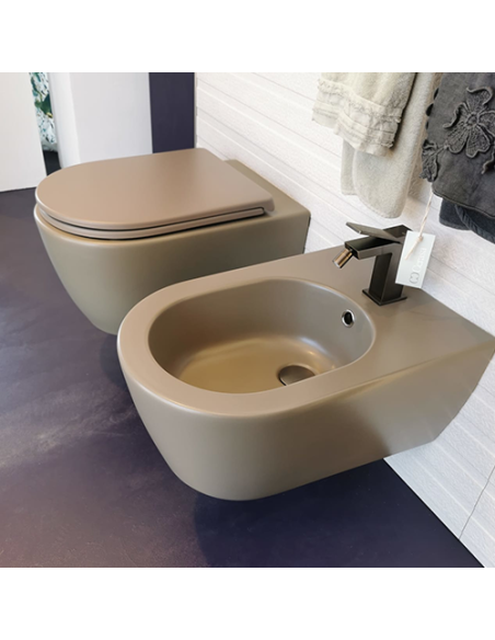 Set sanitari bagno Hatria serie Fusion vaso bidet e coprisedile frenato selva opaco *Prodotto in esposizione - Kallea